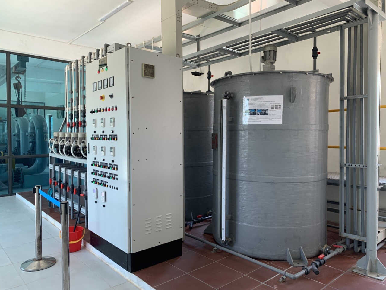 Hệ thống xử lý nước DI trong sản xuất chất bán dẫn